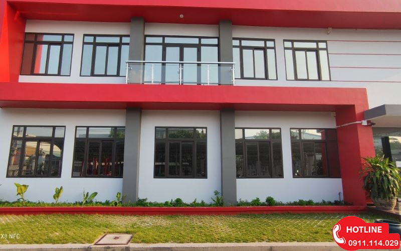 Decal Dán Kính Bên Ngoài Nhìn Vào Không Thấy Là Loại Nào?