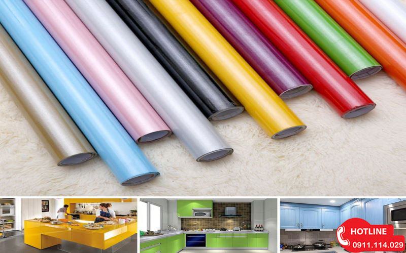 giấy dán tường có dán lên kính được không