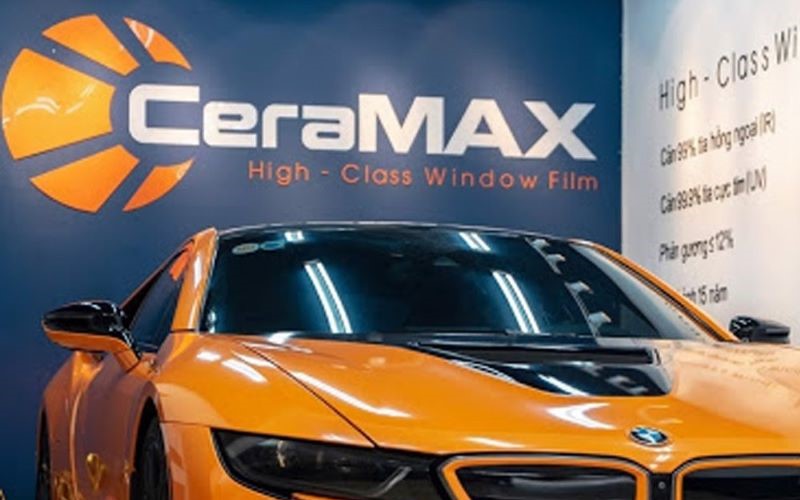 Dán Phim Cách Nhiệt Xe 7 Chỗ Loại Nào Tốt?