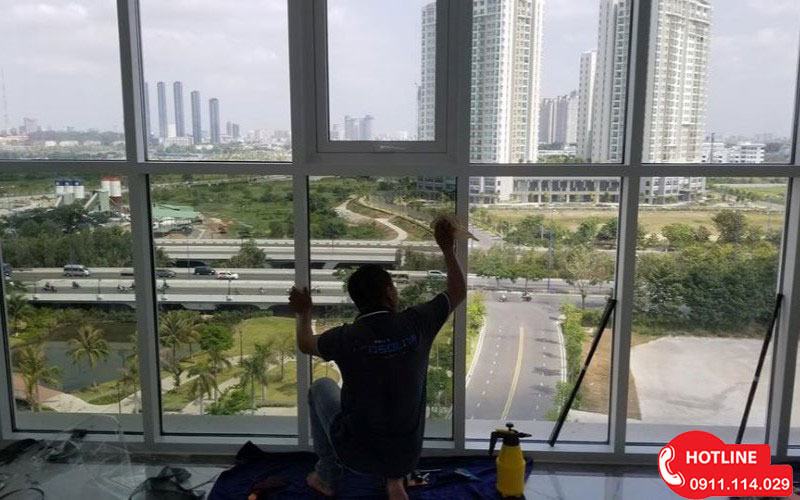 Dán Phim Cách Nhiệt Chống Nóng Tại Quận 8 TPHCM