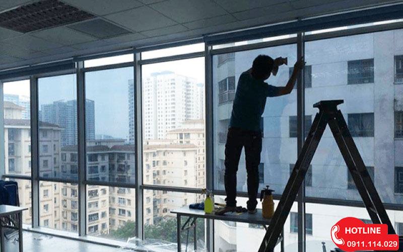 Dán Phim Cách Nhiệt Chống Nóng Tại Quận Tân Phú