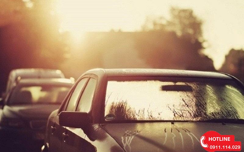 Dán phim cách nhiệt ô tô tại quận 5 Uy Tín